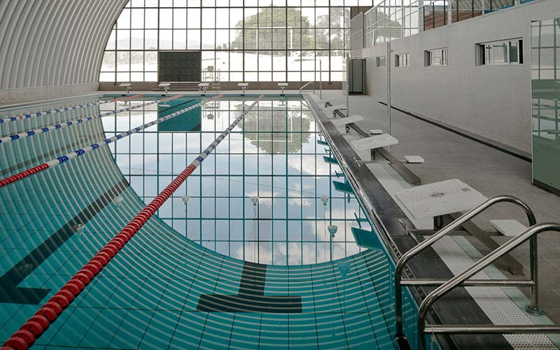 適用于酒店泳池，水療中心，度假村泳池，健身俱樂部泳池，水上娛樂中心，健身房泳池以及競賽泳池。