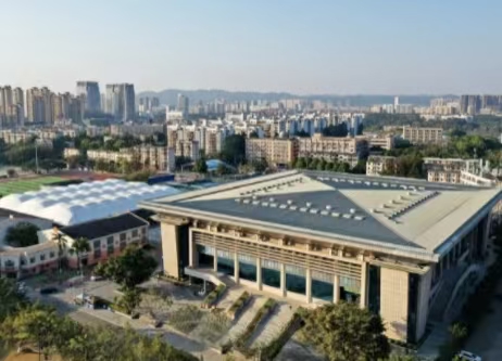 廣西大學(xué)綜合體育館